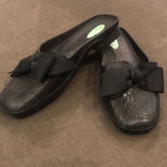 OKA b. Black Bow Slides - Size M/L (8.5-9.5) - Picture 3 of 8